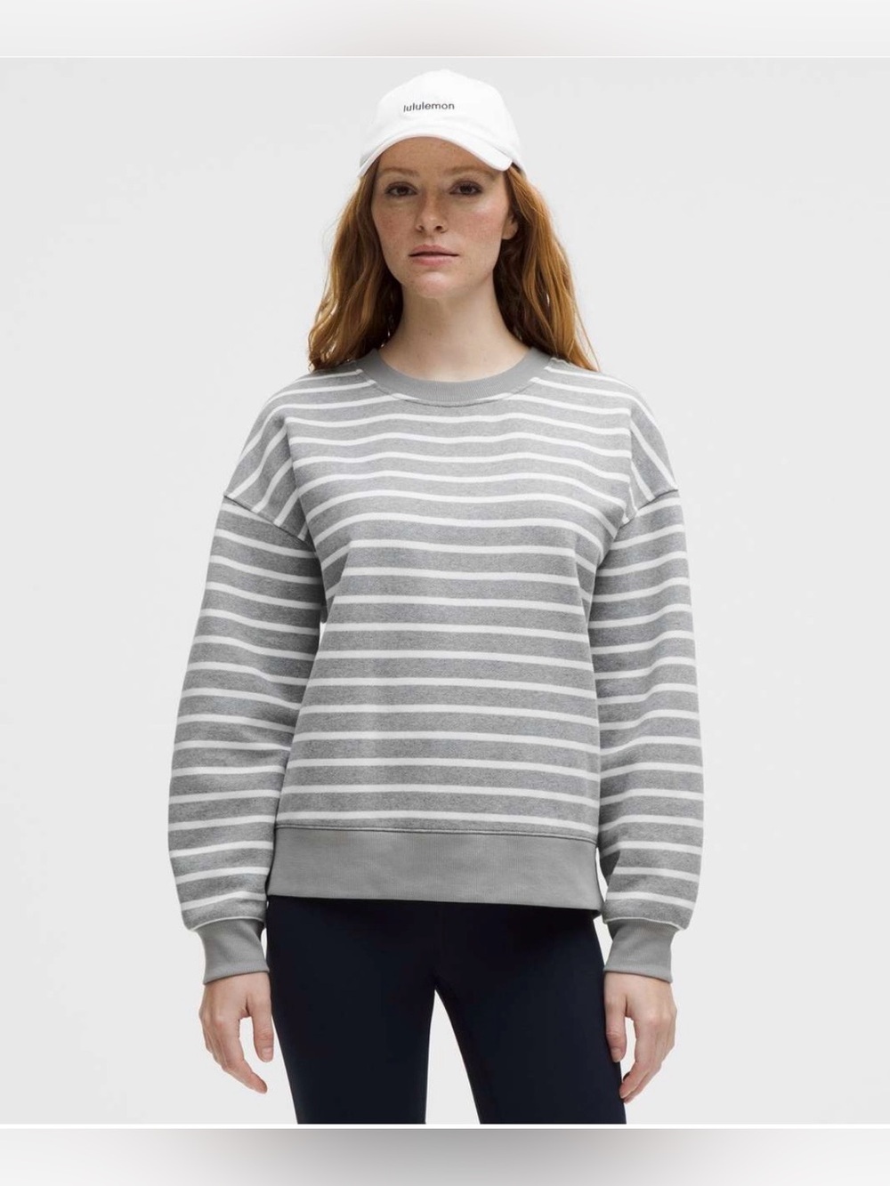 Lululemon Perfectly Oversized Crewneck 
Yachtie Stripe Grey White W3JPAS size 2?